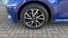 Toyota Yaris 1.5 Hybrid Design 5dr CVT Hybrid Hatchback